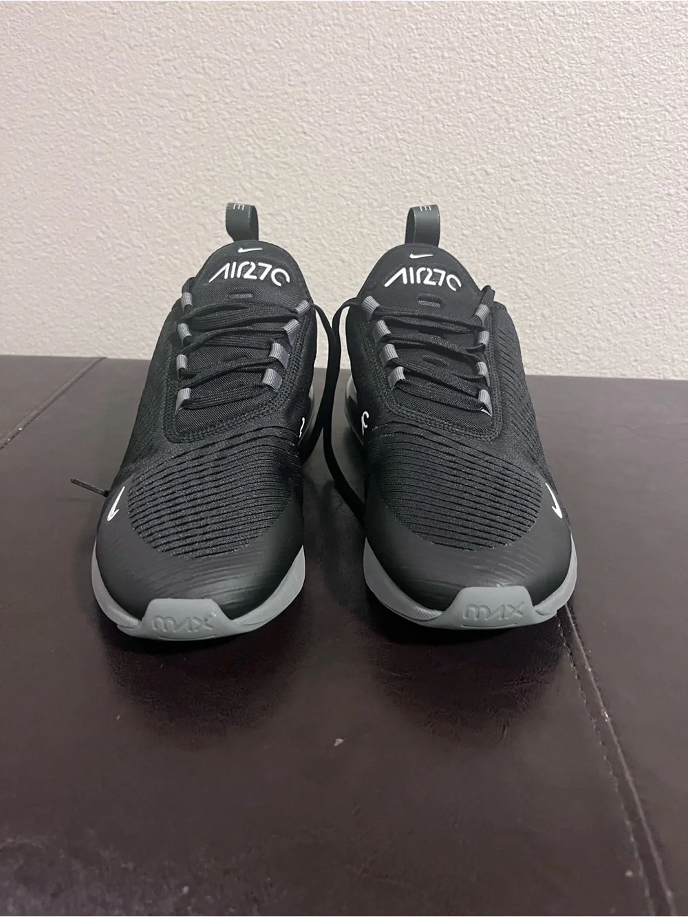 Nike Men's Air Max 270 Black and Gray Athletic Sneakers